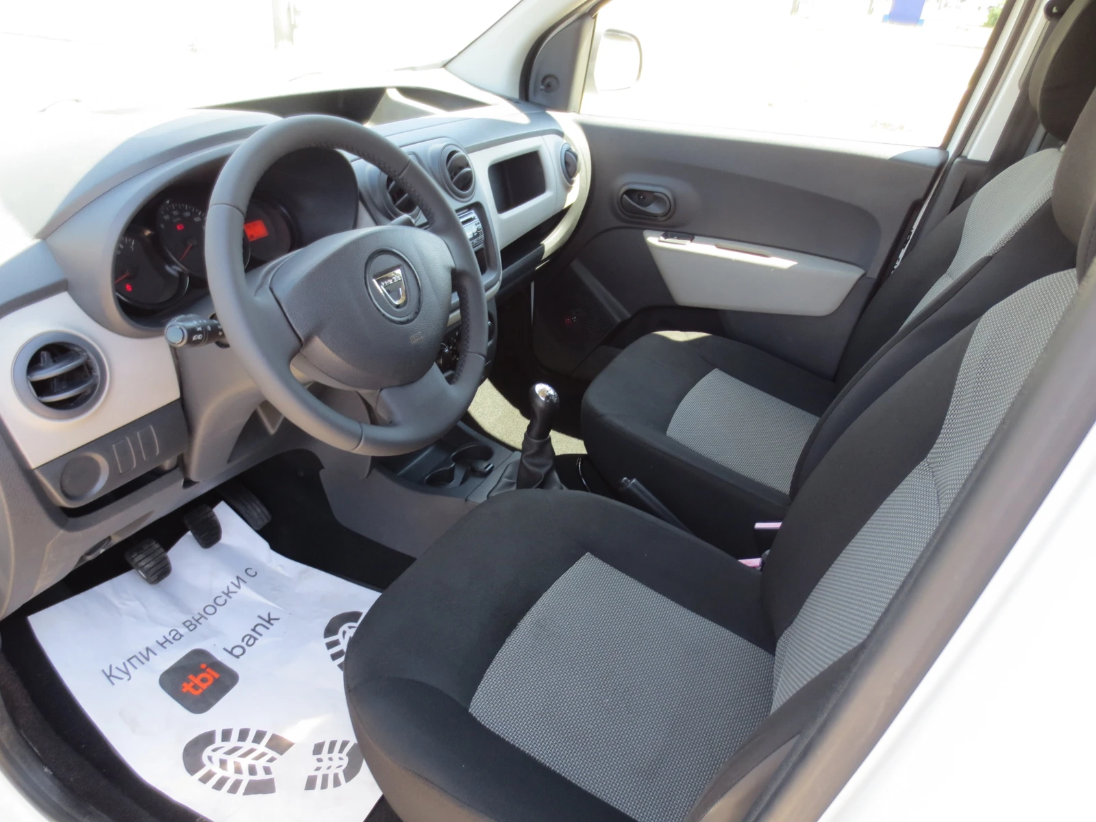 Dacia Dokker 1.5 dci, снимка 9 - Автомобили и джипове - 54680207