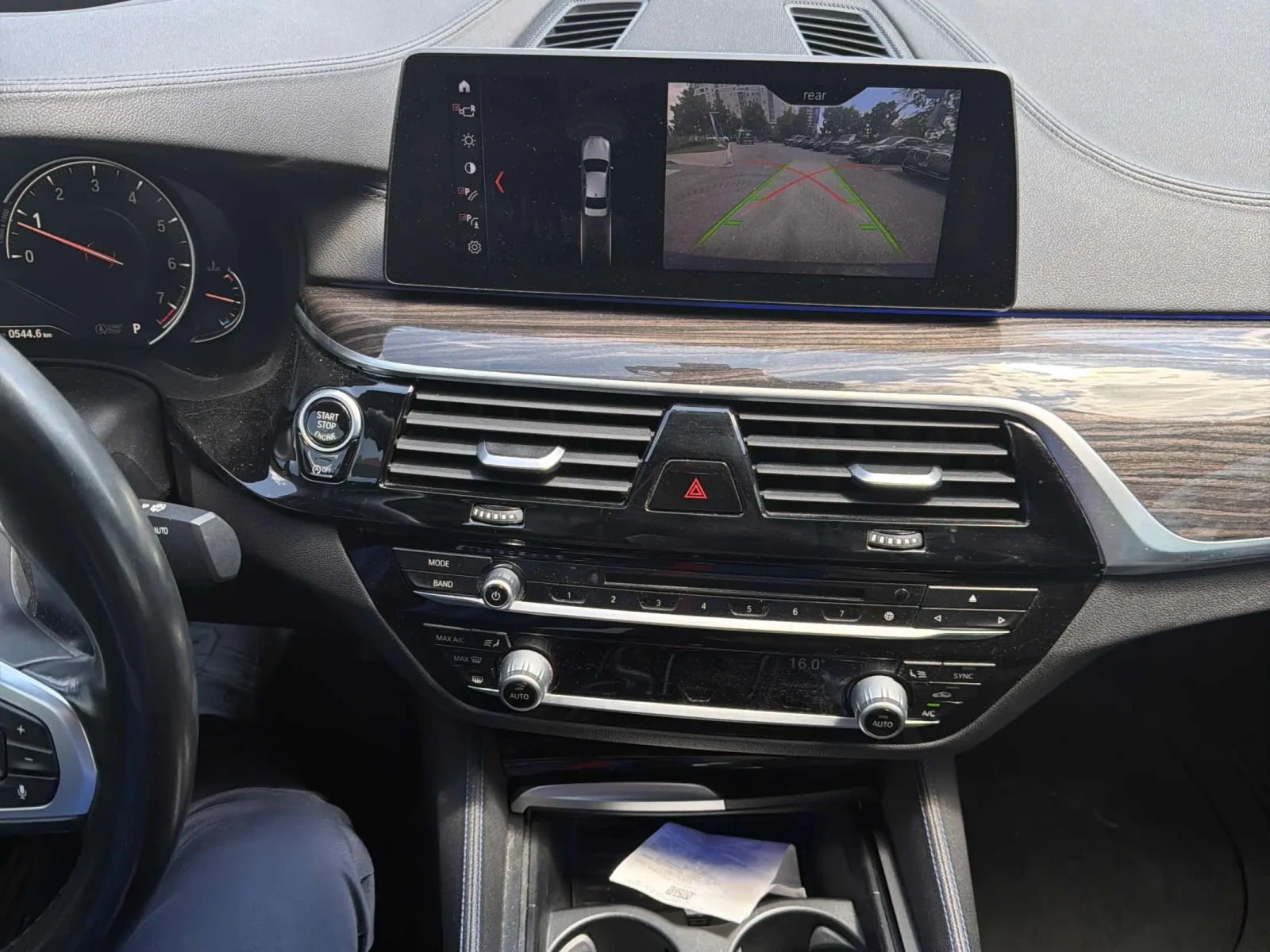 BMW 540 HEAD UP / Harman Kardon / ЦЕНА ДО БЪЛГАРИЯ , снимка 8 - Автомобили и джипове - 54983599