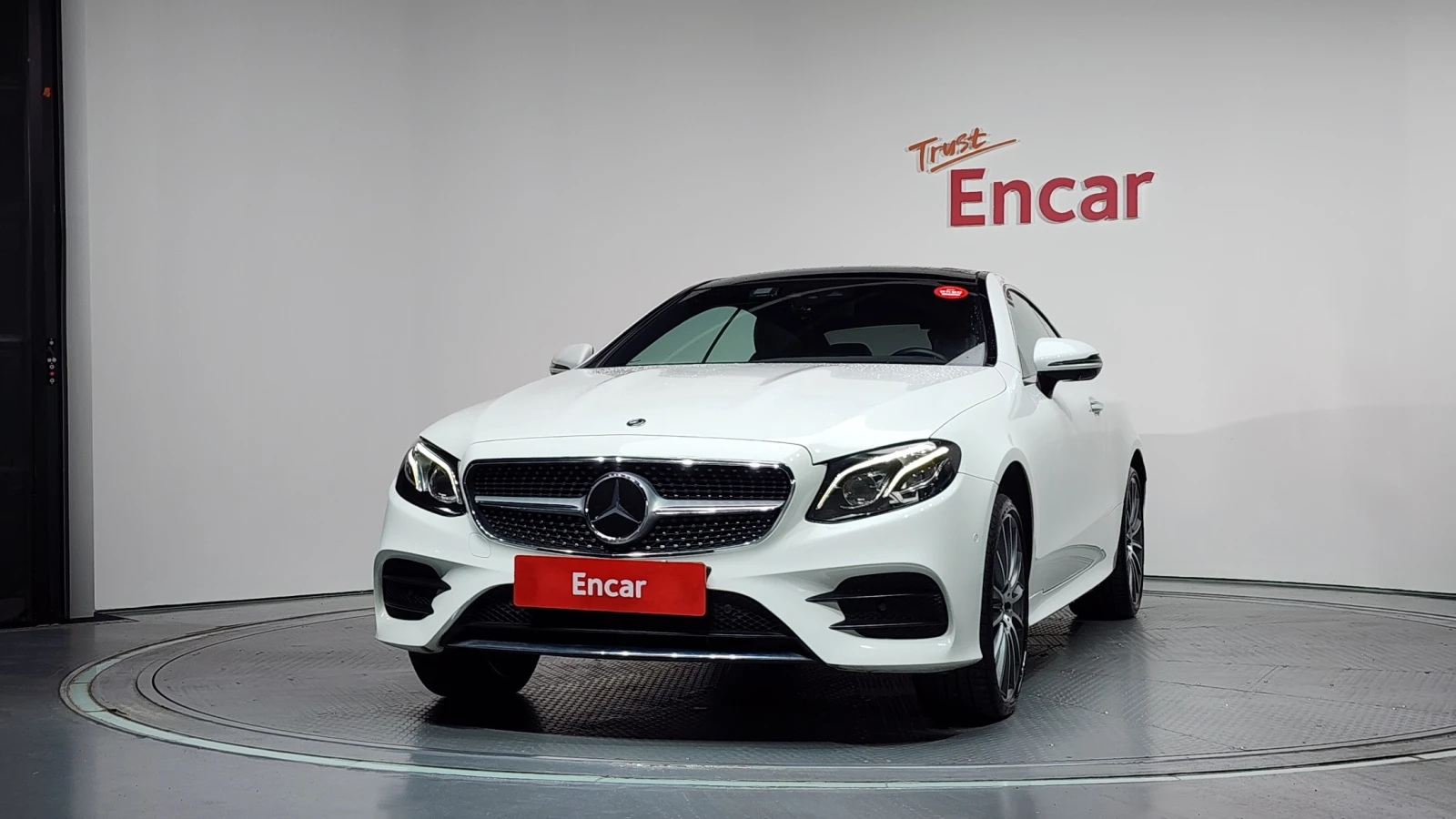 Mercedes-Benz E 400 3.0 V6 Bi-Turbo, FULL, снимка 3 - Автомобили и джипове - 55446606