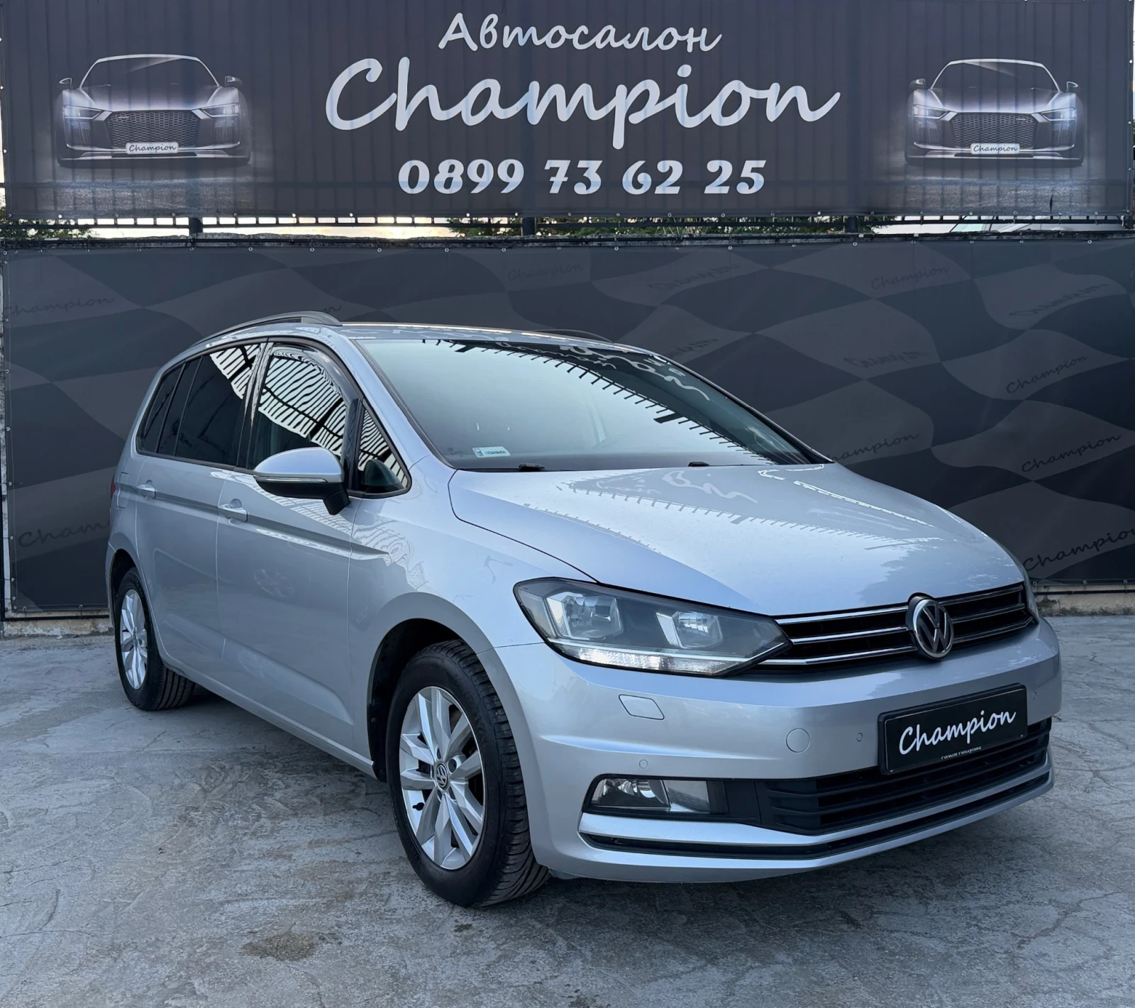 VW Touran  Бартер лизинг, снимка 3 - Автомобили и джипове - 55608791