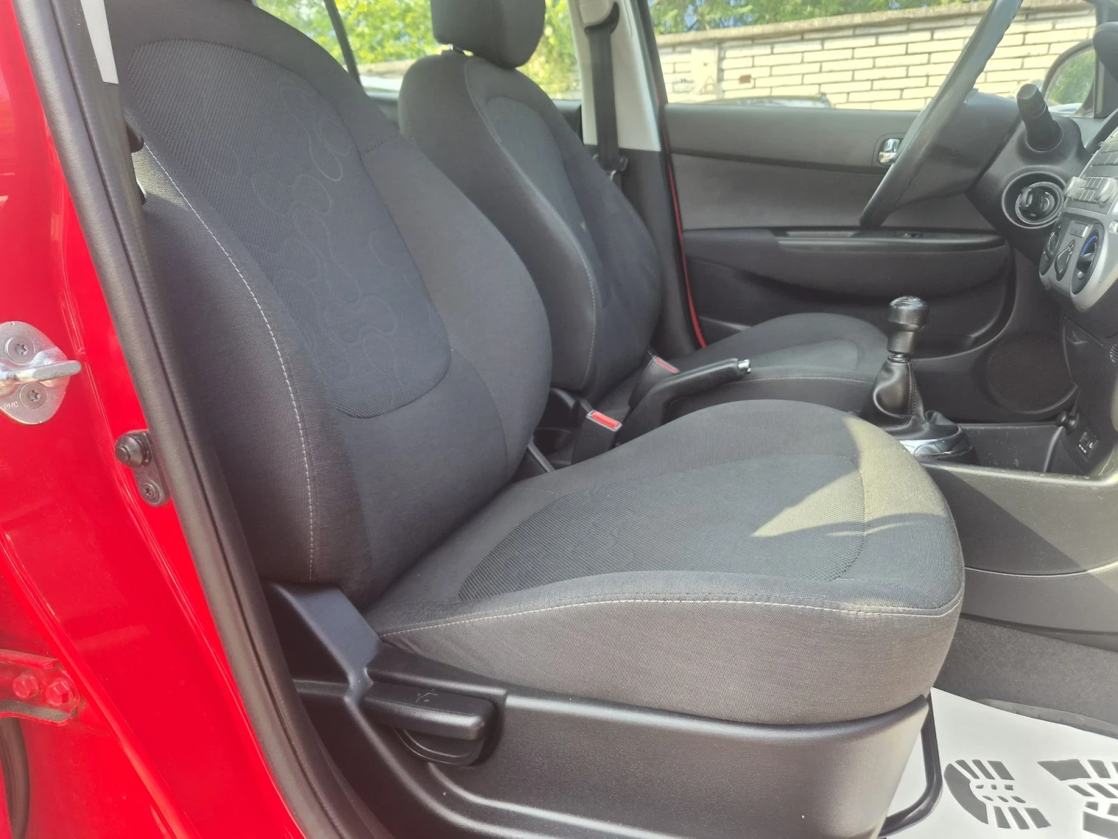 Hyundai I20 1.2 i-77ks, снимка 13 - Автомобили и джипове - 55966462
