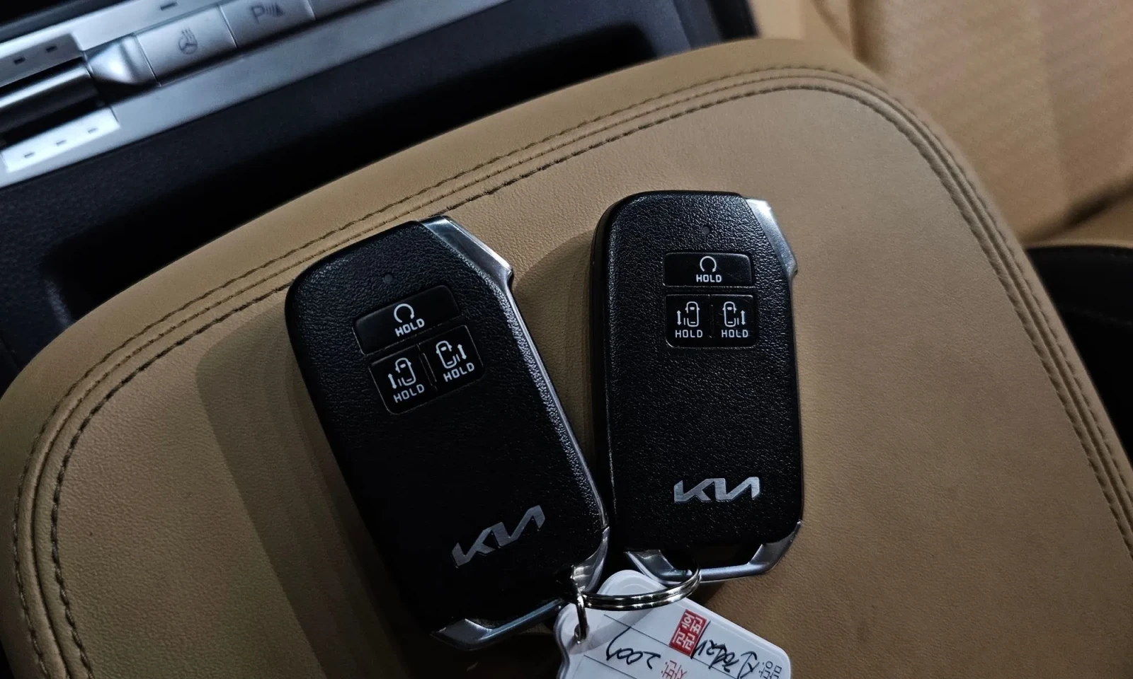 Kia Carnival INSCRIPTION * 9-МЕСТЕН* FULL MAX * КРАЙНА ЦЕНА* , снимка 17 - Автомобили и джипове - 55972808