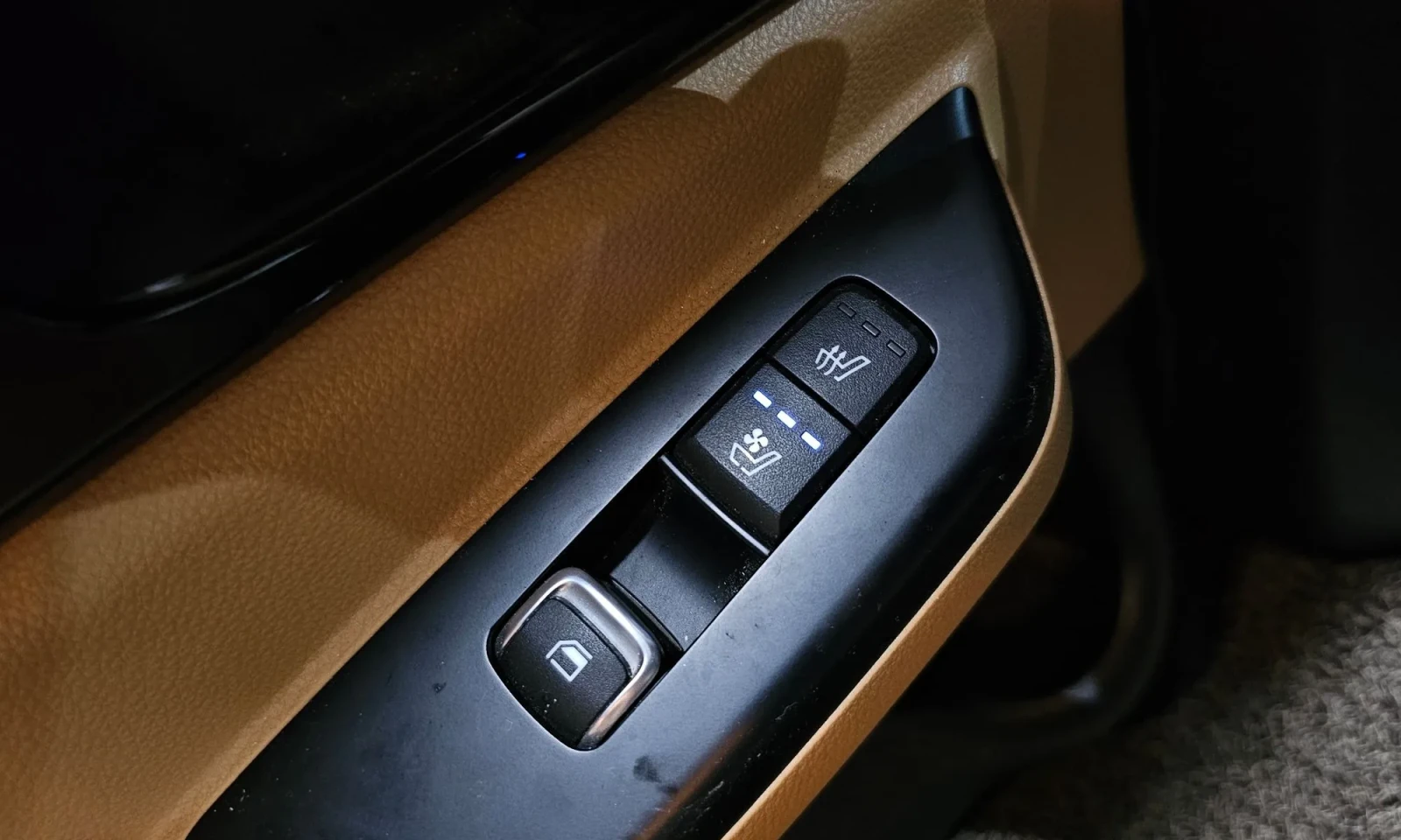 Kia Carnival INSCRIPTION * 9-МЕСТЕН* FULL MAX * КРАЙНА ЦЕНА* , снимка 16 - Автомобили и джипове - 55972808