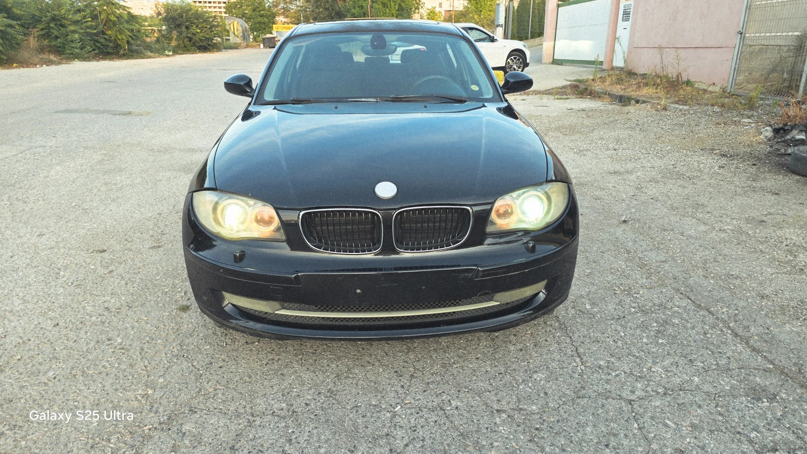 BMW 118 2.0d face, снимка 11 - Автомобили и джипове - 56331194