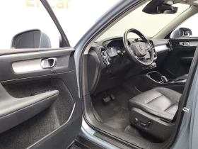 Volvo XC40 T4 MOMENTUM, снимка 10