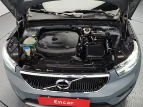 Volvo XC40 T4 MOMENTUM, снимка 6