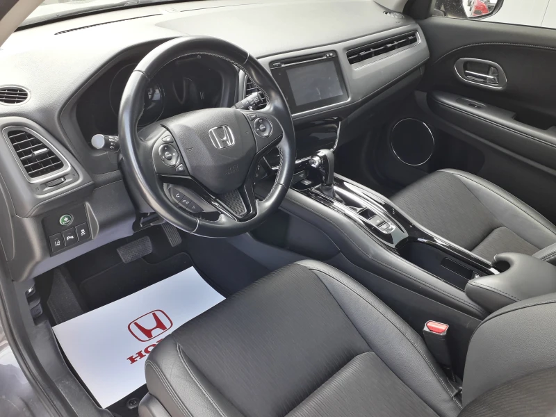 Honda Hr-v 1.5 i-VTEC Executive, снимка 10 - Автомобили и джипове - 47293151