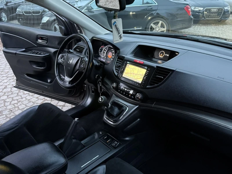 Honda Cr-v Navi+ cam+ bi-xenon+ alcantara+ led+ + + + + , снимка 10 - Автомобили и джипове - 48933327