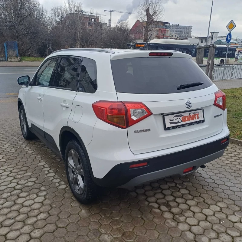 Suzuki Vitara 1.6i/EURO.6B/NAVI, снимка 6 - Автомобили и джипове - 53495575