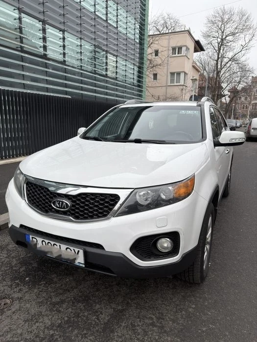 Kia Sorento Всички екстри, автомат 197к.с , снимка 3 - Автомобили и джипове - 54359987