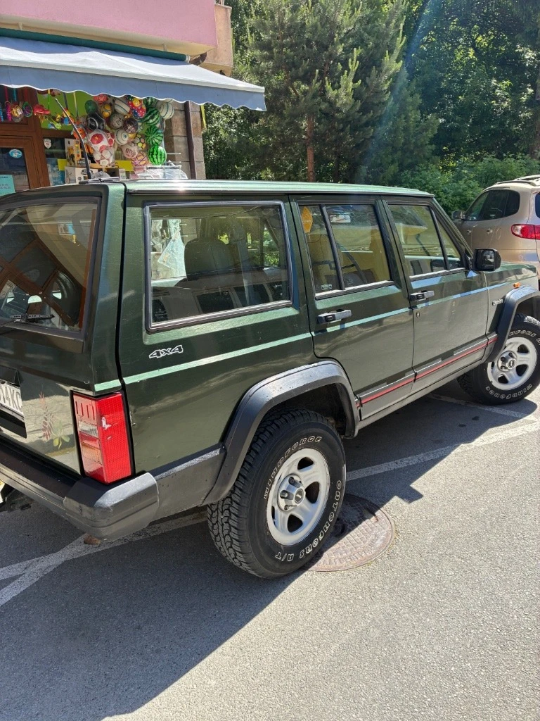 Jeep Cherokee, снимка 10 - Автомобили и джипове - 54713094
