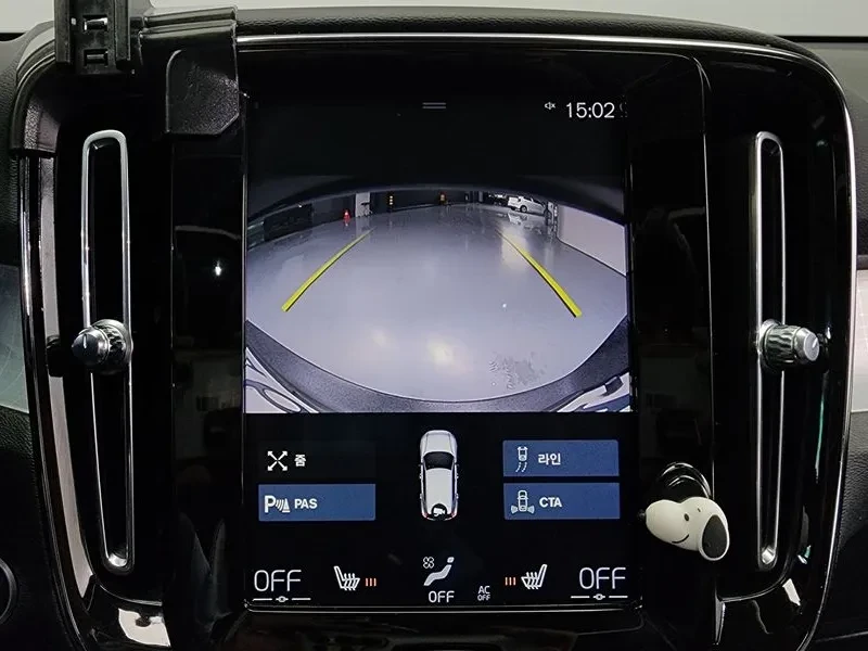 Volvo XC40 T4 MOMENTUM, снимка 15 - Автомобили и джипове - 55562264