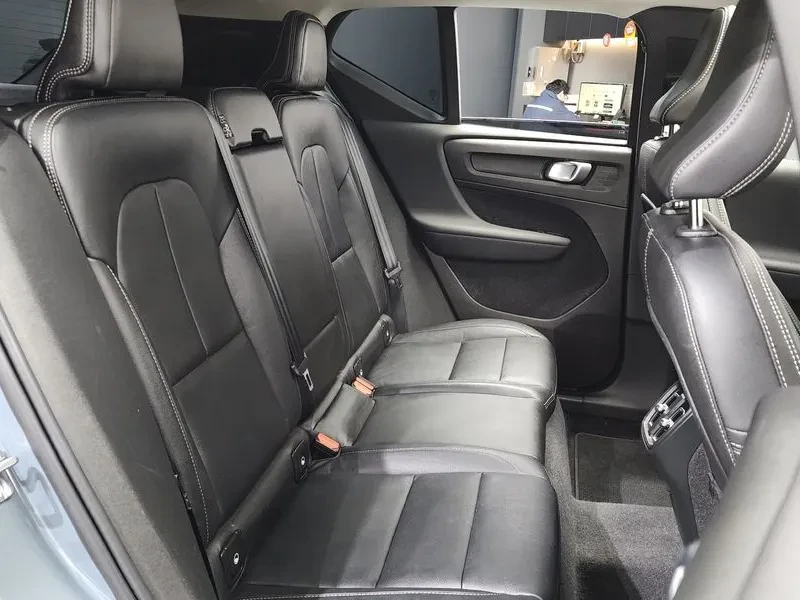 Volvo XC40 T4 MOMENTUM, снимка 12 - Автомобили и джипове - 55562264