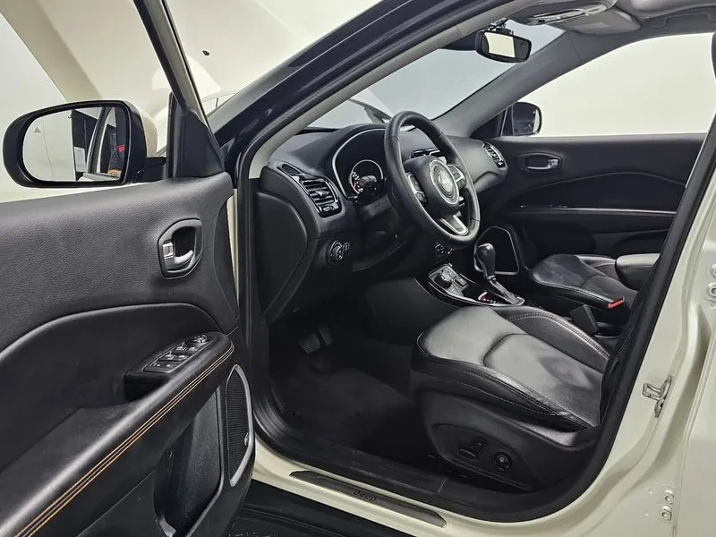 Jeep Compass 2.4 Limited Awd, снимка 11 - Автомобили и джипове - 55949796