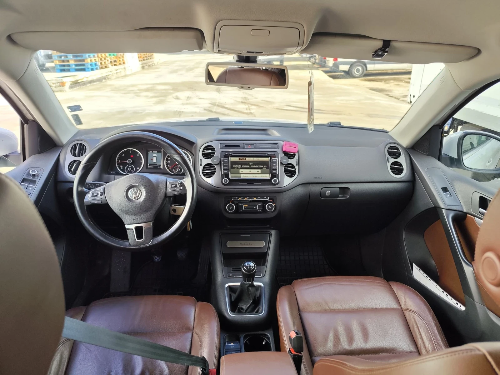 VW Tiguan 2, 0 TDI 140ks 4x4 - изображение 7