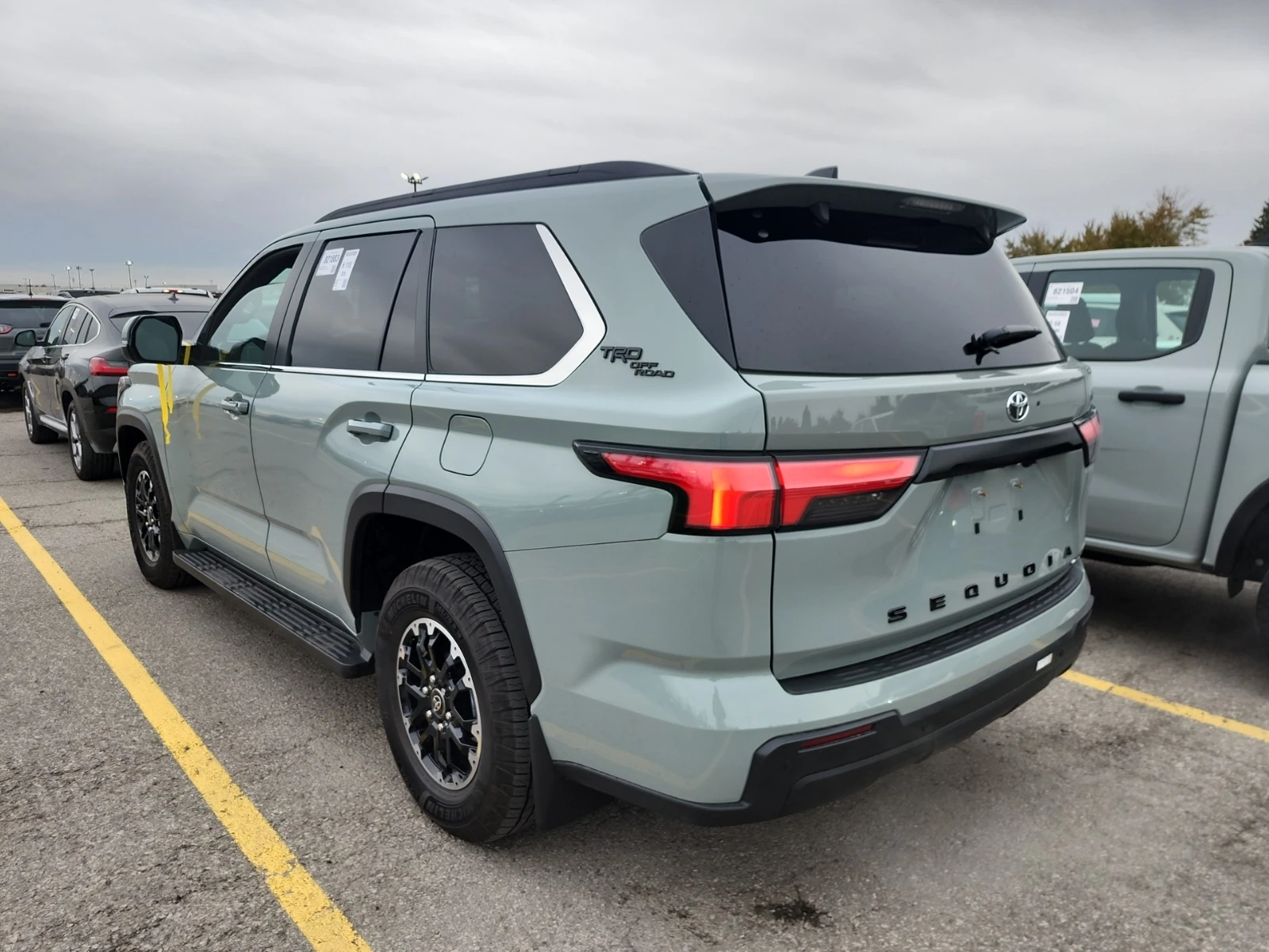 Toyota Sequoia * CARFAX * БЕЗ ПЪРВОНАЧАЛНА ВНОСКА - изображение 3