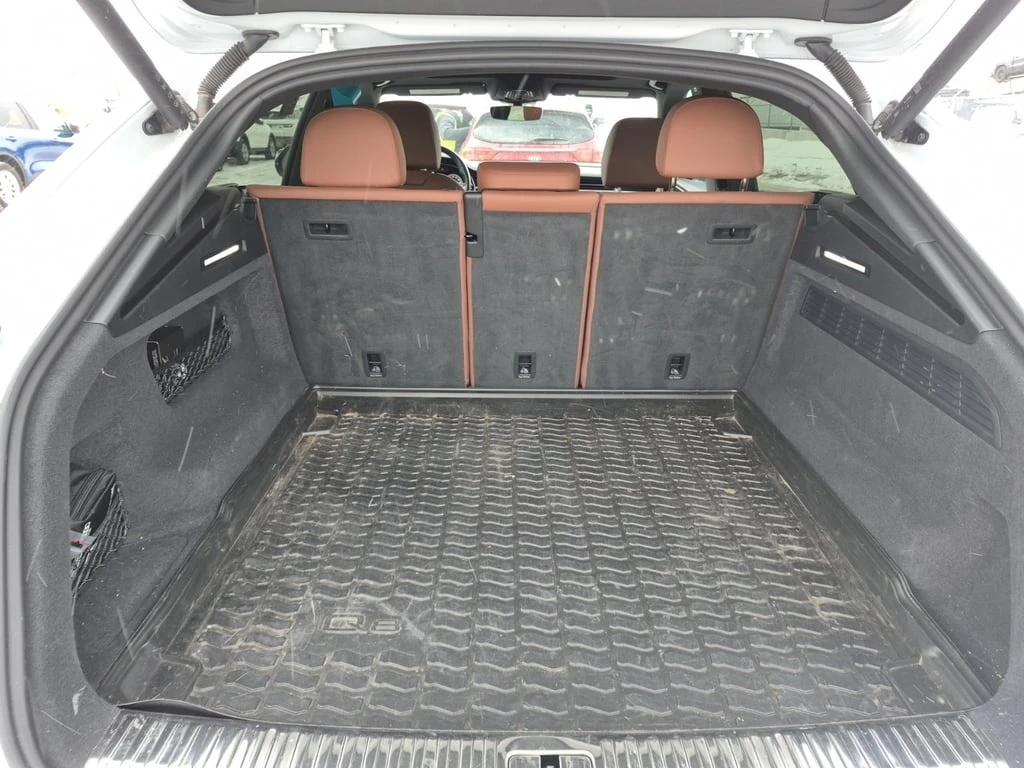 Audi Q8 55tfsi * S-Line * Matrix * ��� ��������� * CARFAX | Mobile.bg � ����������� 14