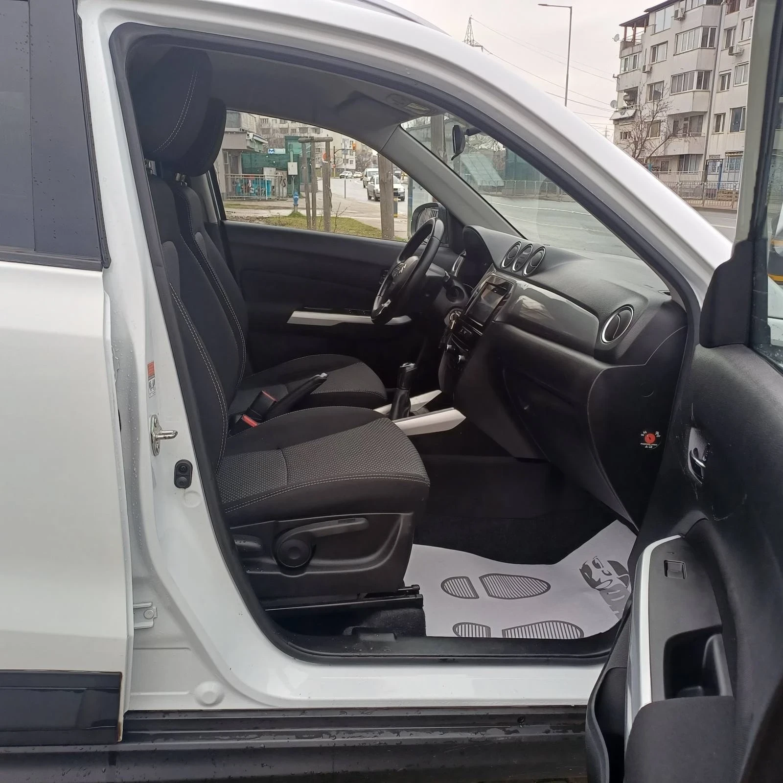 Suzuki Vitara 1.6i/EURO.6B/NAVI | Mobile.bg � ����������� 12