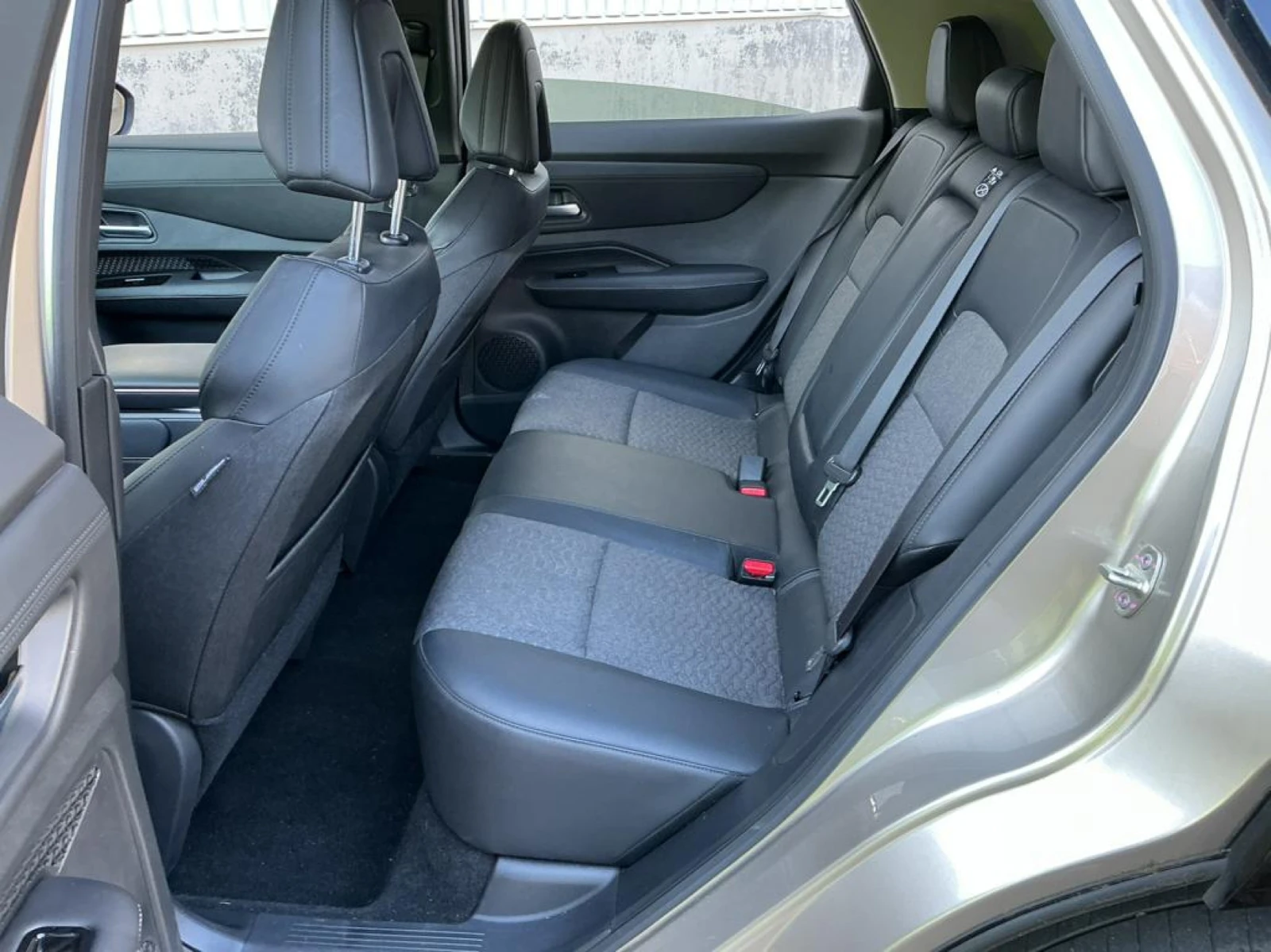 Nissan Ariya Advance, снимка 14 - Автомобили и джипове - 54056224