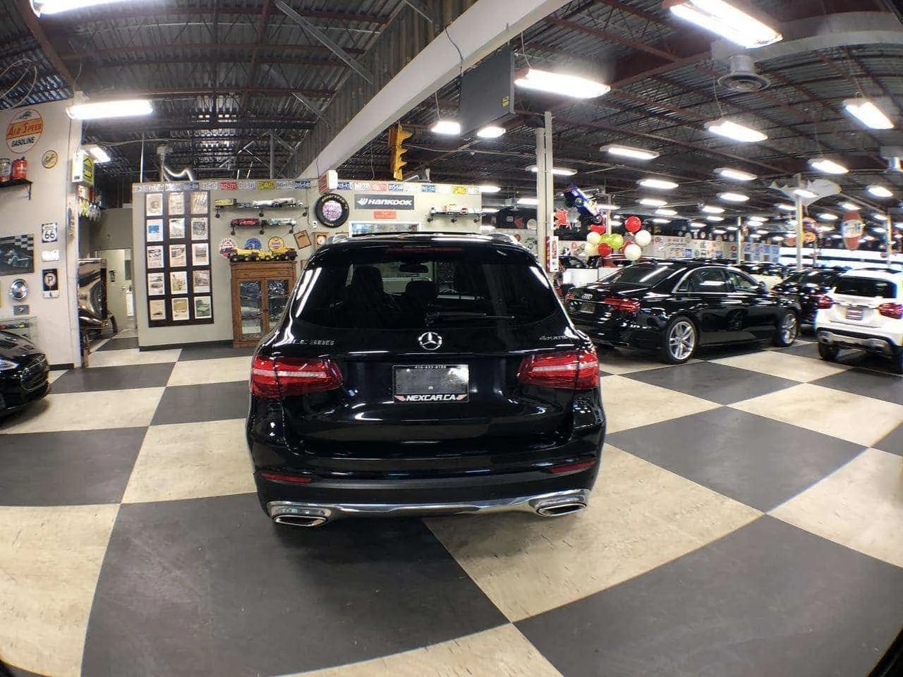 Mercedes-Benz GLC 300 4MATIC LEATHER PANO/ROOF NAVI B/SPOT CAMERA, снимка 6 - Автомобили и джипове - 54345037