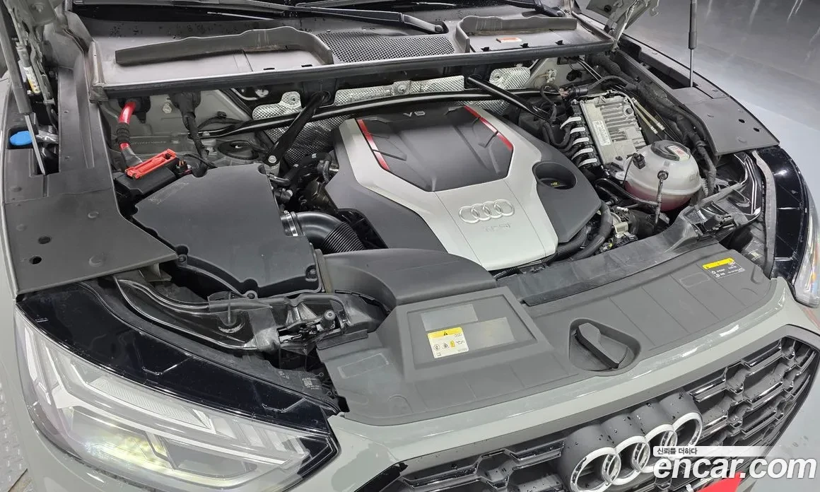Audi SQ5 3.0 TFSI, снимка 15 - Автомобили и джипове - 54653688