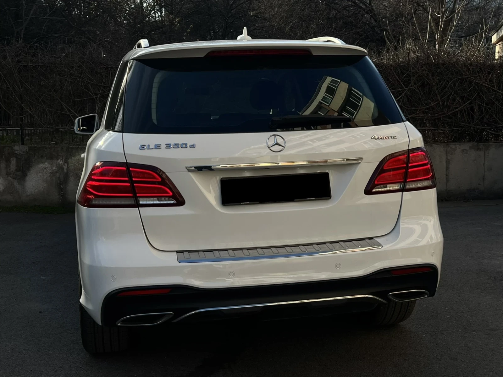 Mercedes-Benz GLE 350 AMG - 4matic - ОБДУХВАНЕ - PANO - 9G - Обслужена , снимка 5 - Автомобили и джипове - 54783252