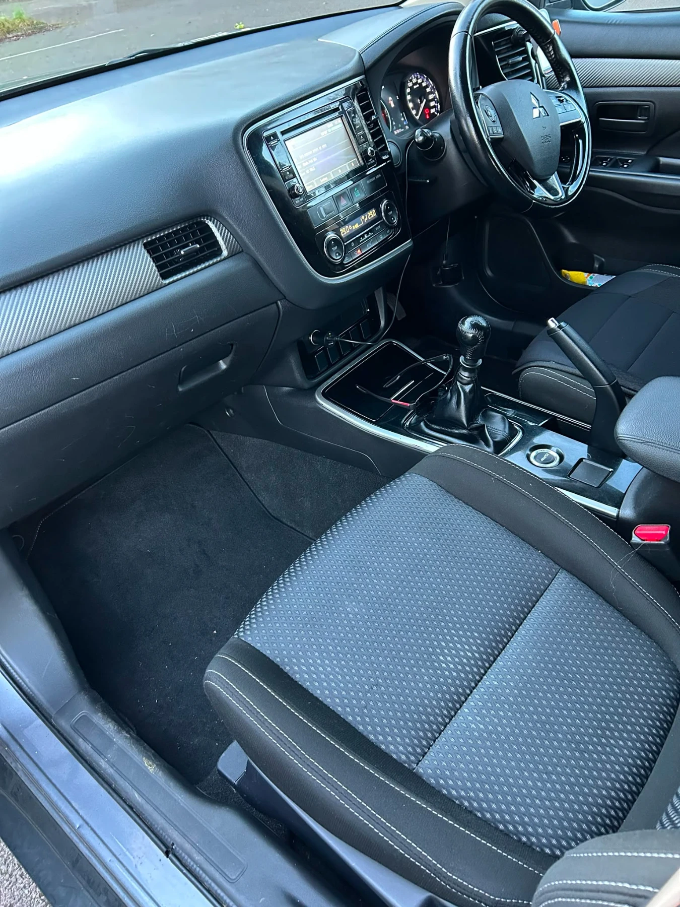 Mitsubishi Outlander 2.2D 4WD LOCK, снимка 6 - Автомобили и джипове - 54977721