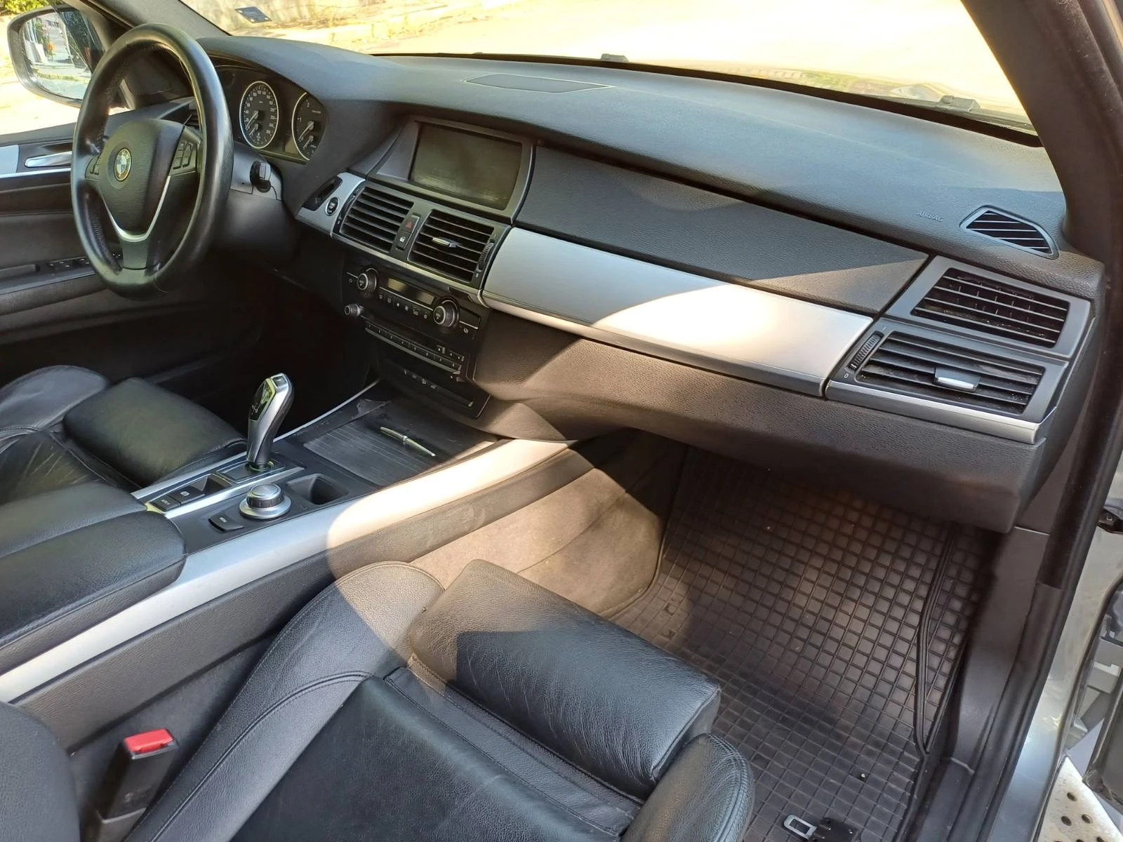 BMW X5 3.0d xDrive Sportpaket, снимка 13 - Автомобили и джипове - 56104920