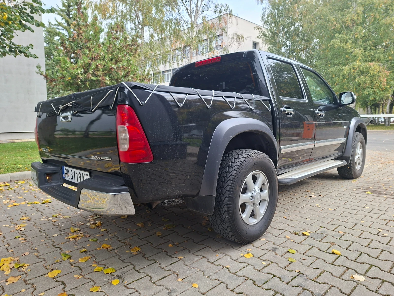 Isuzu D-max, снимка 6 - Автомобили и джипове - 56529398