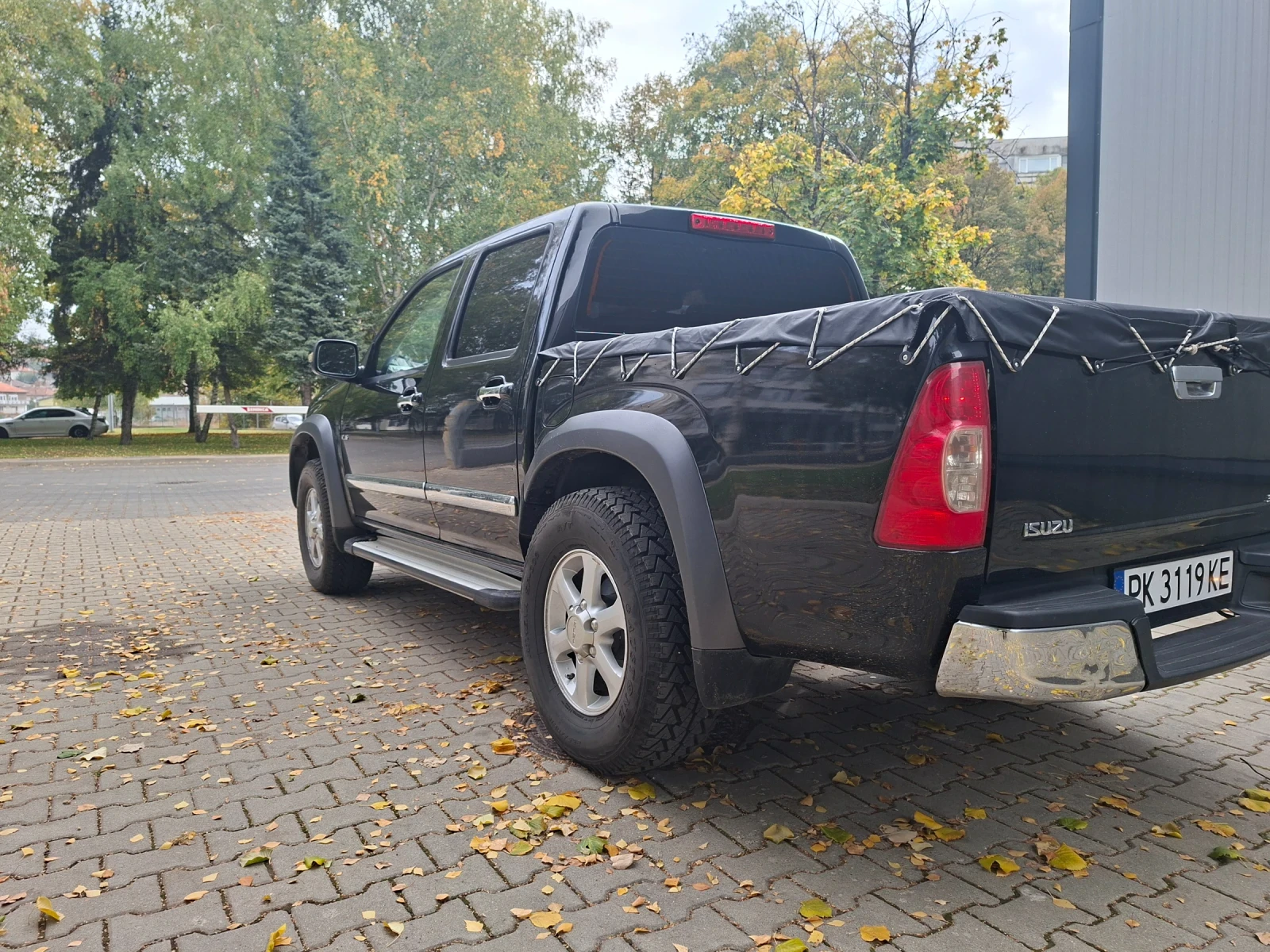 Isuzu D-max, снимка 4 - Автомобили и джипове - 56529398