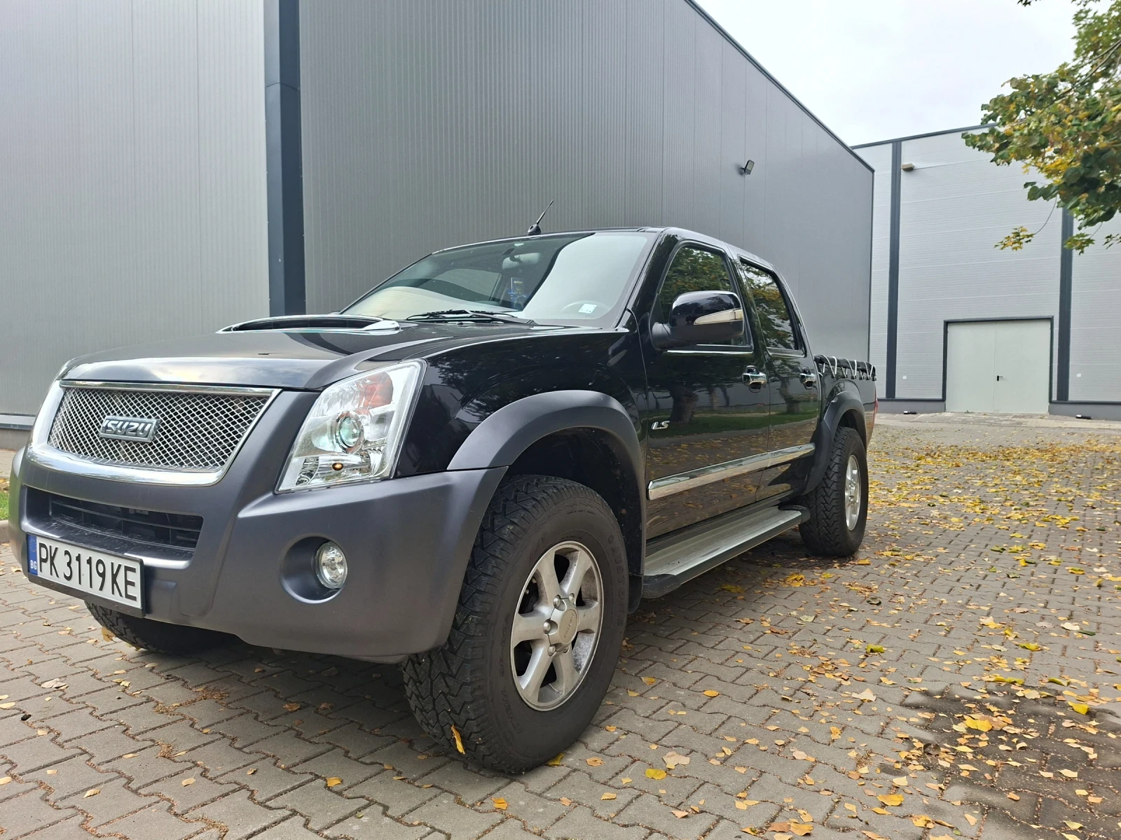 Isuzu D-max, снимка 2 - Автомобили и джипове - 56529398