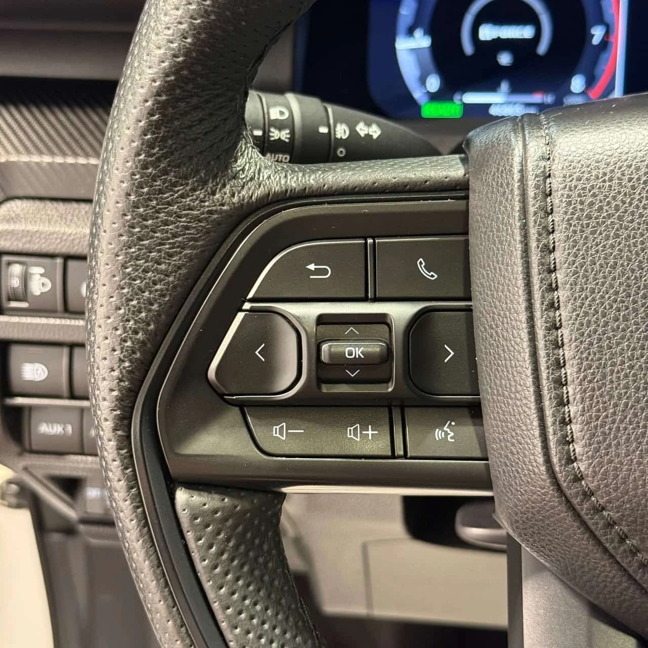 Toyota Tacoma * TRD PRO, Hybrid, Loaded, One Owner, Accident Fre | Mobile.bg � ����������� 14