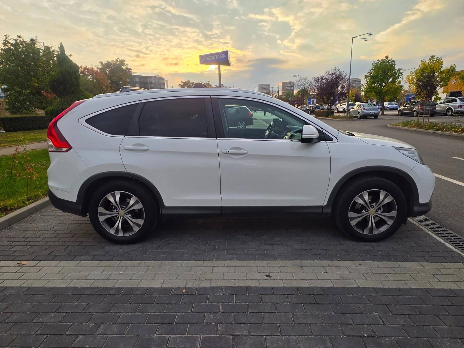 Honda Cr-v 2.2 i-DTEC, снимка 6 - Автомобили и джипове - 56684580