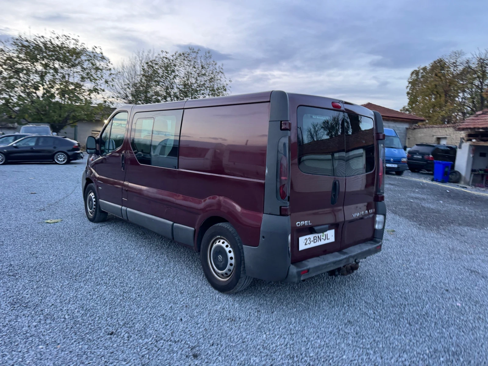 Opel Vivaro 1.9CDTI MAXI 6 места - изображение 7