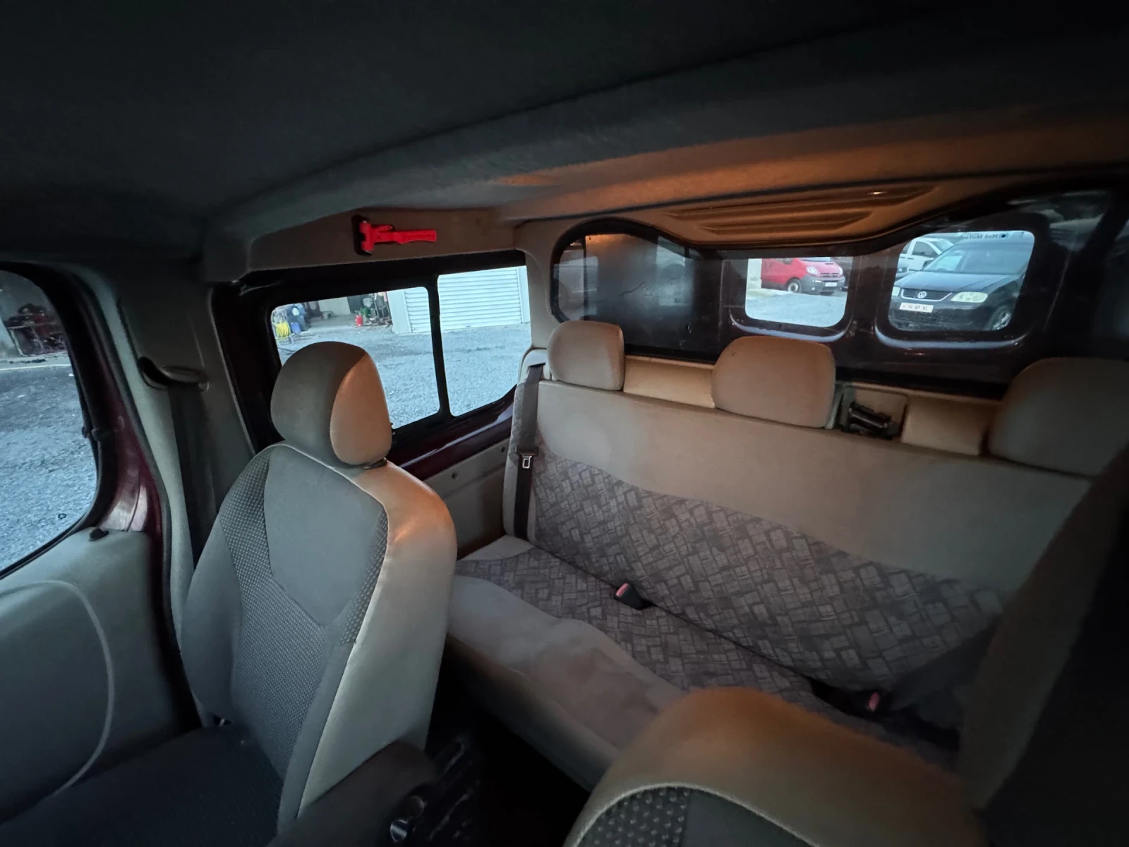 Opel Vivaro 1.9CDTI MAXI 6 места - изображение 10