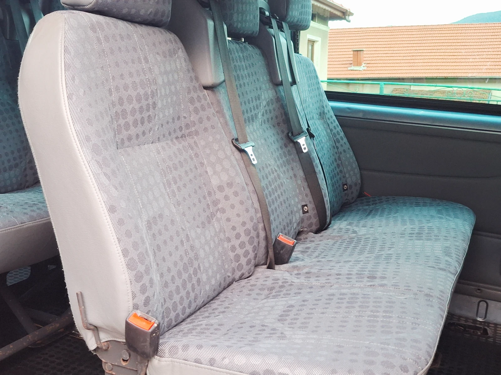 Ford Transit 2.2tdci.8+ 1места.климатик, снимка 14 - Бусове и автобуси - 55710837
