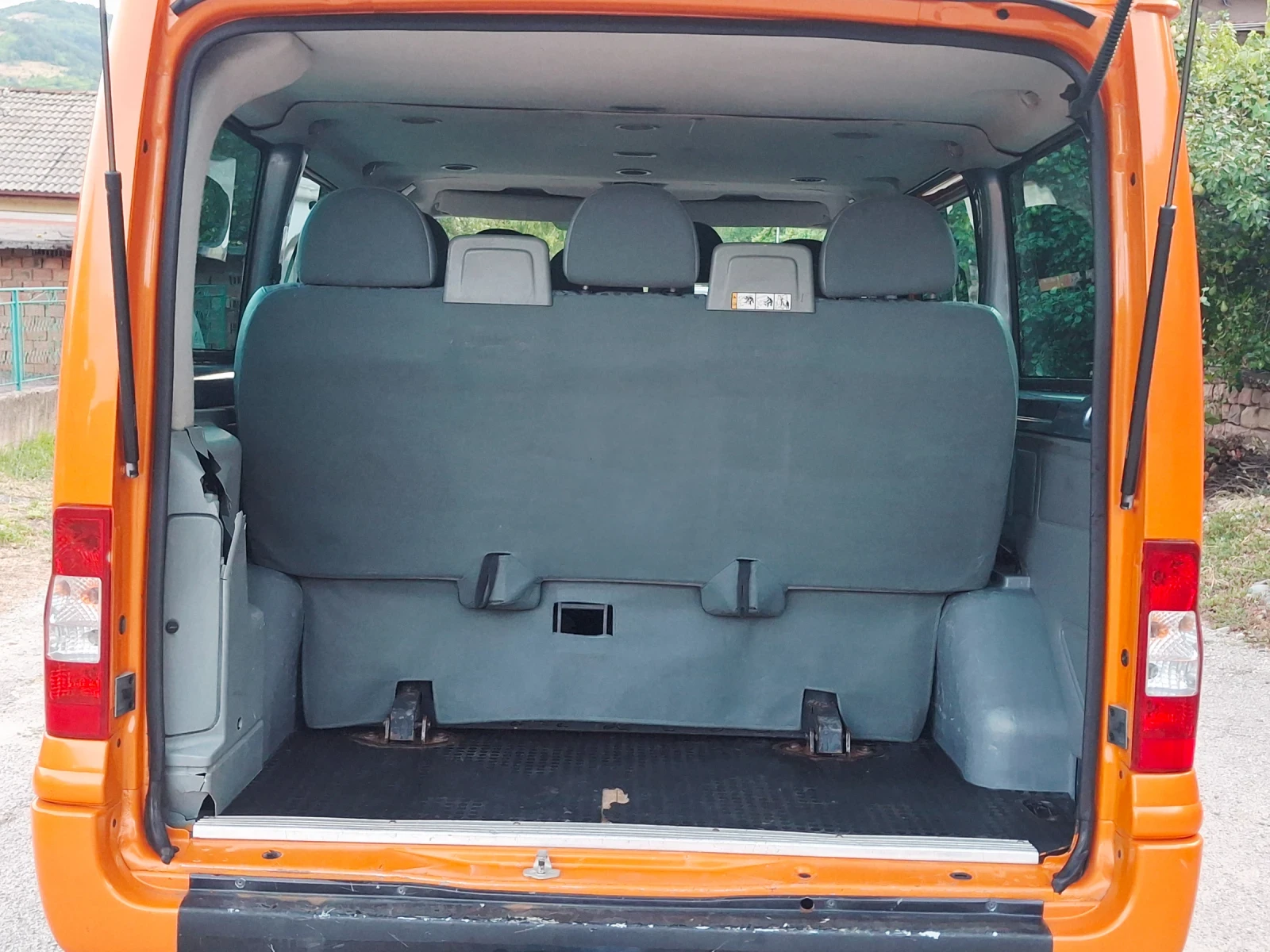 Ford Transit 2.2tdci.8+ 1места.климатик, снимка 16 - Бусове и автобуси - 55710837