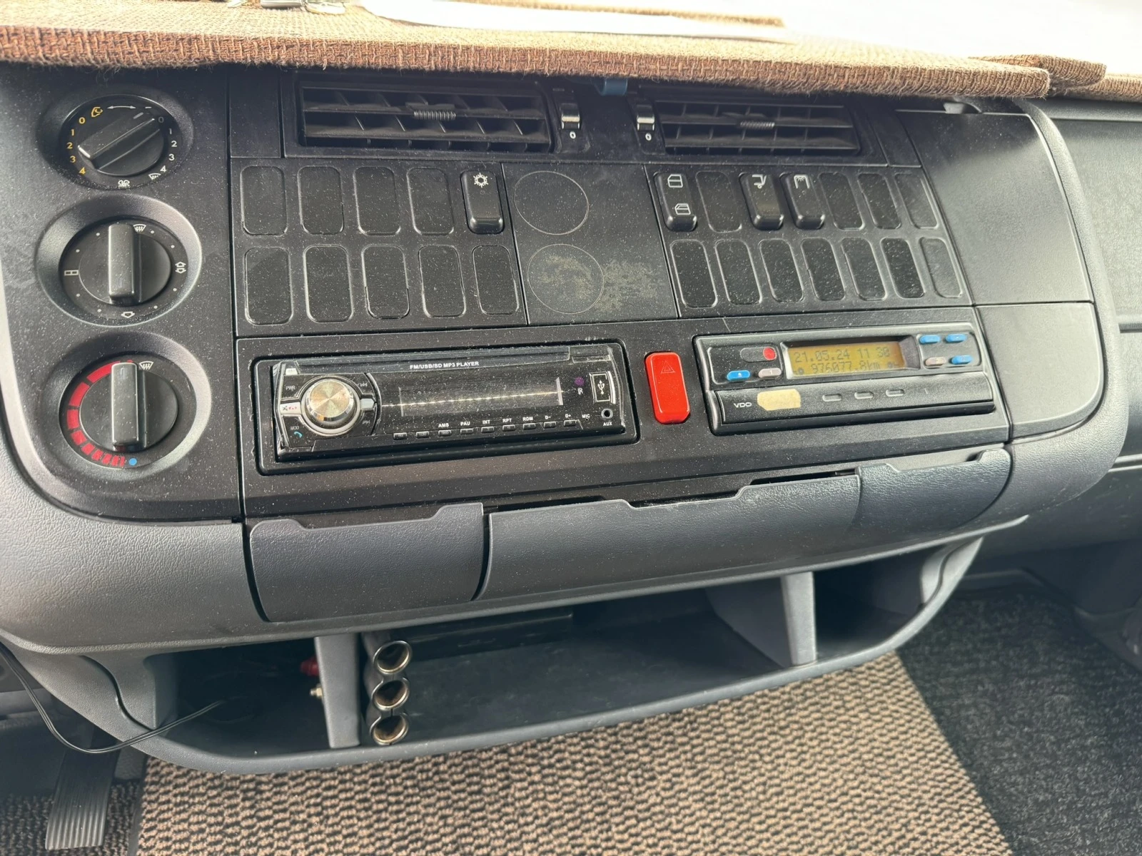 Mercedes-Benz Atego 818 | Mobile.bg   12