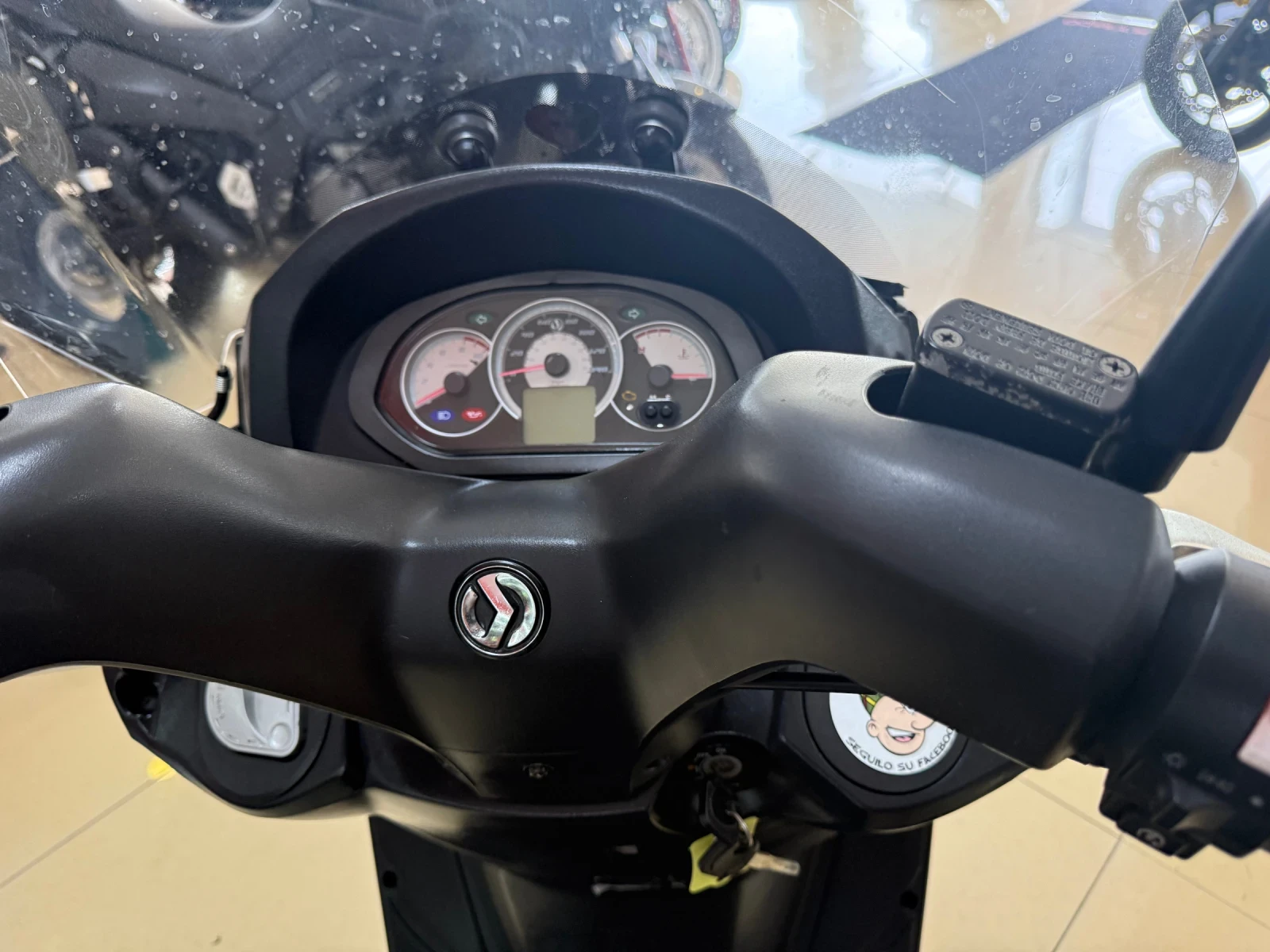 Sym Joyride EVO200 - изображение 6