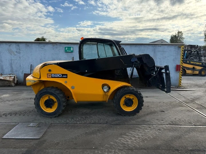 ������������ �������� JCB 520-40 | Mobile.bg � ����������� 4