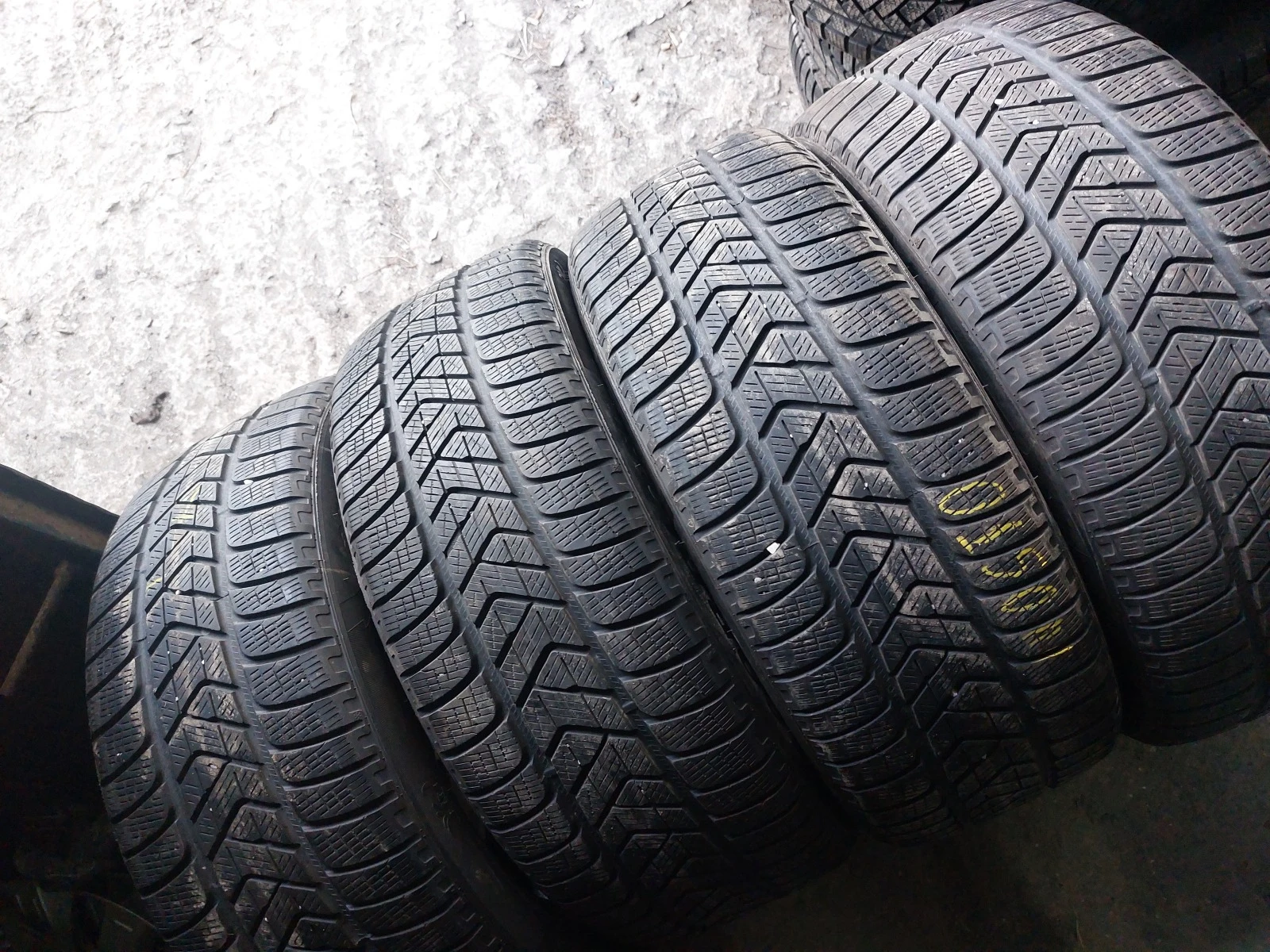  235/50R19 | Mobile.bg   3