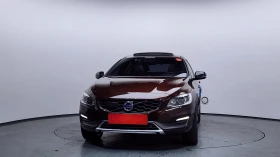 Volvo V60 Cross Country 2.5T 5cylinder AWD, снимка 3