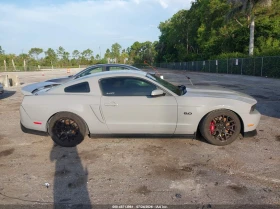 Ford Mustang 5l Gt Premium, снимка 13