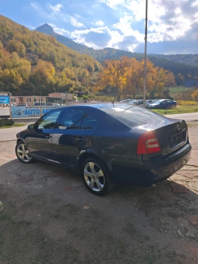 Skoda Octavia 2.0ТДИ АВТОМАТИК - 5799 лв. / 2964.98 € - 46203321 6