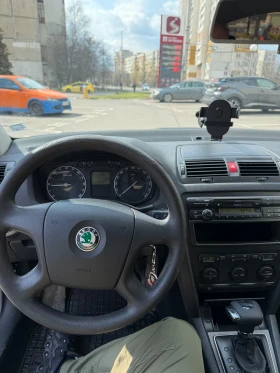 Skoda Octavia 1.9 TDI 105к.с ШУМ В МОТОРА! - 1650 € / 3227.12 лв. - 80191362 10