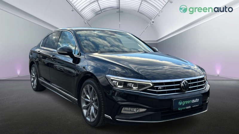 VW Passat 2. 0 TDi SCR R-Line 4Motion DSG , Месечна вноска о, снимка 8 - Автомобили и джипове - 48682641