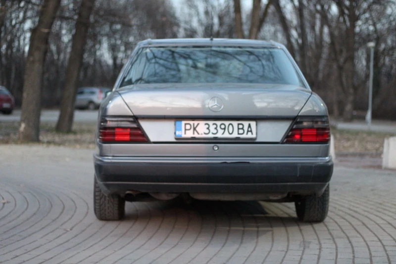 Mercedes-Benz 124 Клима.Авт.Газ, снимка 5 - Автомобили и джипове - 49435542