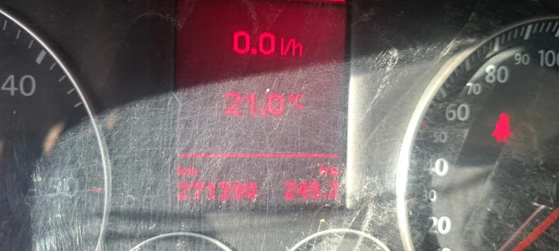 VW Touran Tauran, снимка 4 - Автомобили и джипове - 52665121