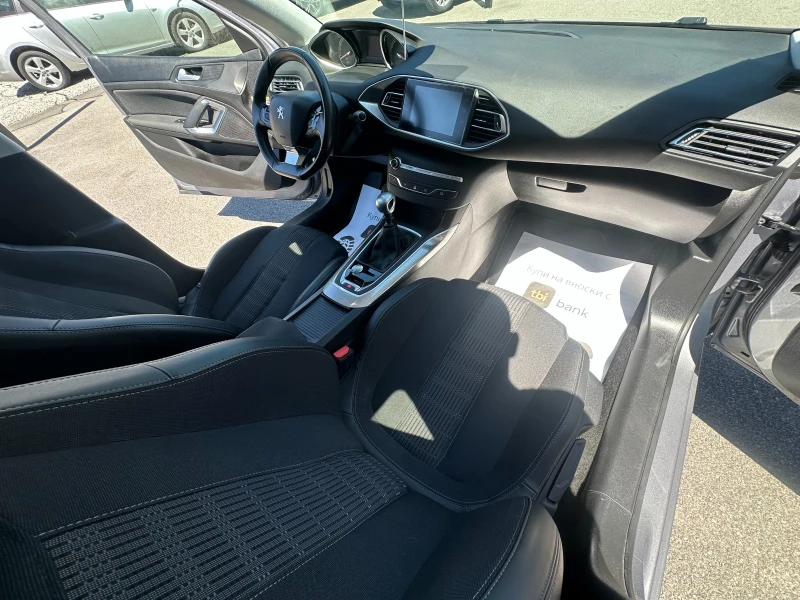 Peugeot 308 1.2I НОВ ВНОС, снимка 8 - Автомобили и джипове - 51315902