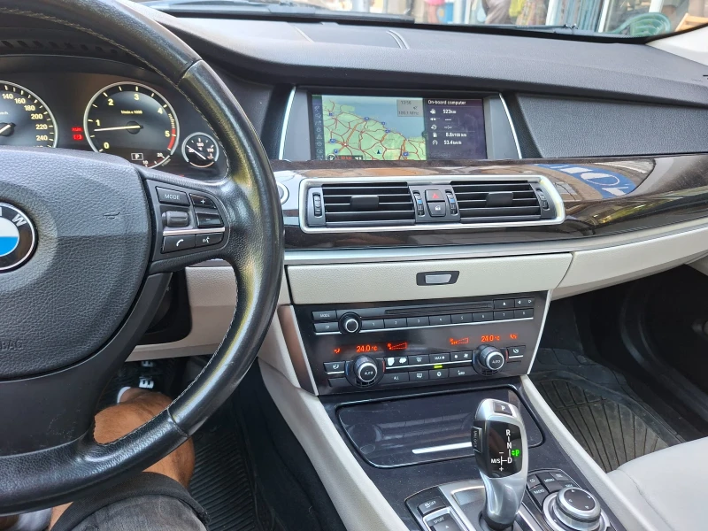 BMW 5 Gran Turismo 530 GT, снимка 10 - Автомобили и джипове - 52330642